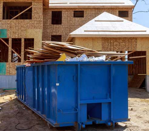 Containerdienst auf der Baustelle